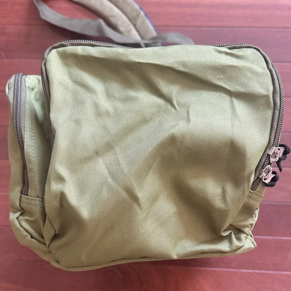 Cabela's Olive Green Men's Small Duffel Bag with Multiple Zip Pockets